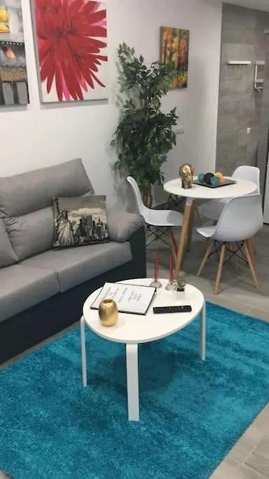 Apartamento B, A 3 Minutos De La Estacion Central De Bus Y Tren Malaga 0*,