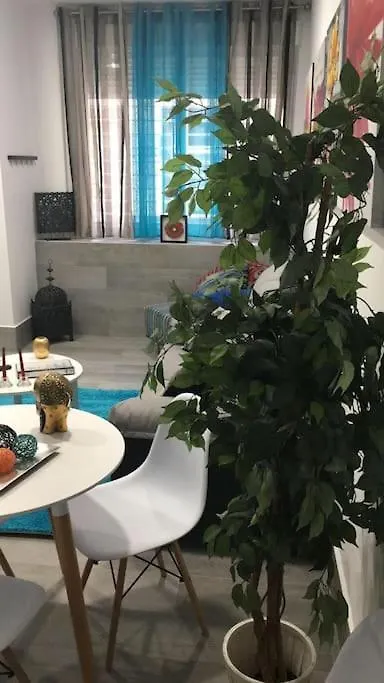 Apartamento B, A 3 Minutos De La Estacion Central De Bus Y Tren Malaga 0*,  Spain