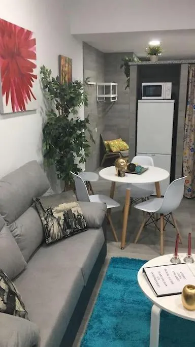 Apartamento B, A 3 Minutos De La Estacion Central De Bus Y Tren 말라가 아파트